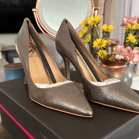 BRAND NEW Vince Camuto Avaden Pumps dark silver - Picture 3 of 7